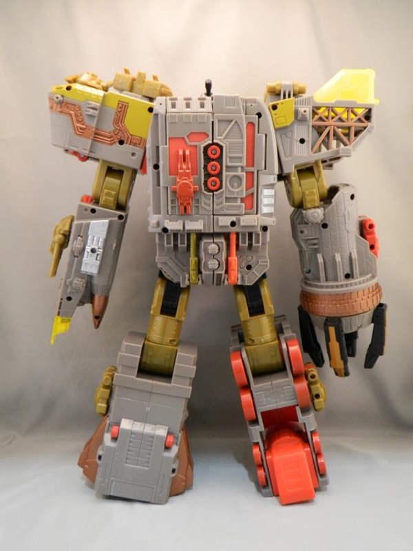 Transformers Year Of The Snake Platinum Edition Omega Supreme  (31 of 48)
